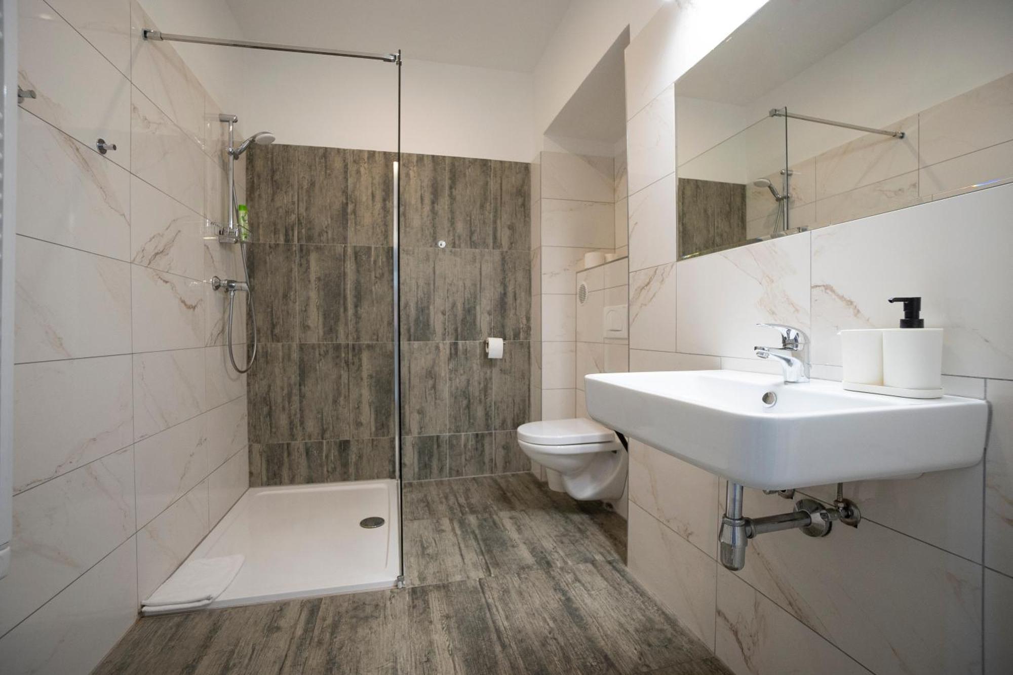 Brand New Renovated Appartment Near Augarten Viena Exterior foto